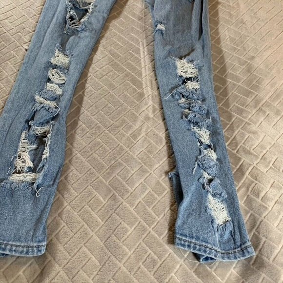 Adika Womens 26 Denim Jeans Blue Extreme Distressed Fray Light Wash Mid Rise - Picture 12 of 12